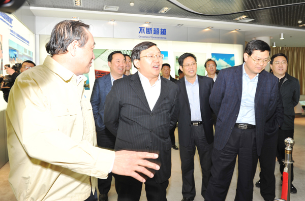 东营市委书记,市人大常委会主任申长友,市委副书记,市长赵豪志率东营
